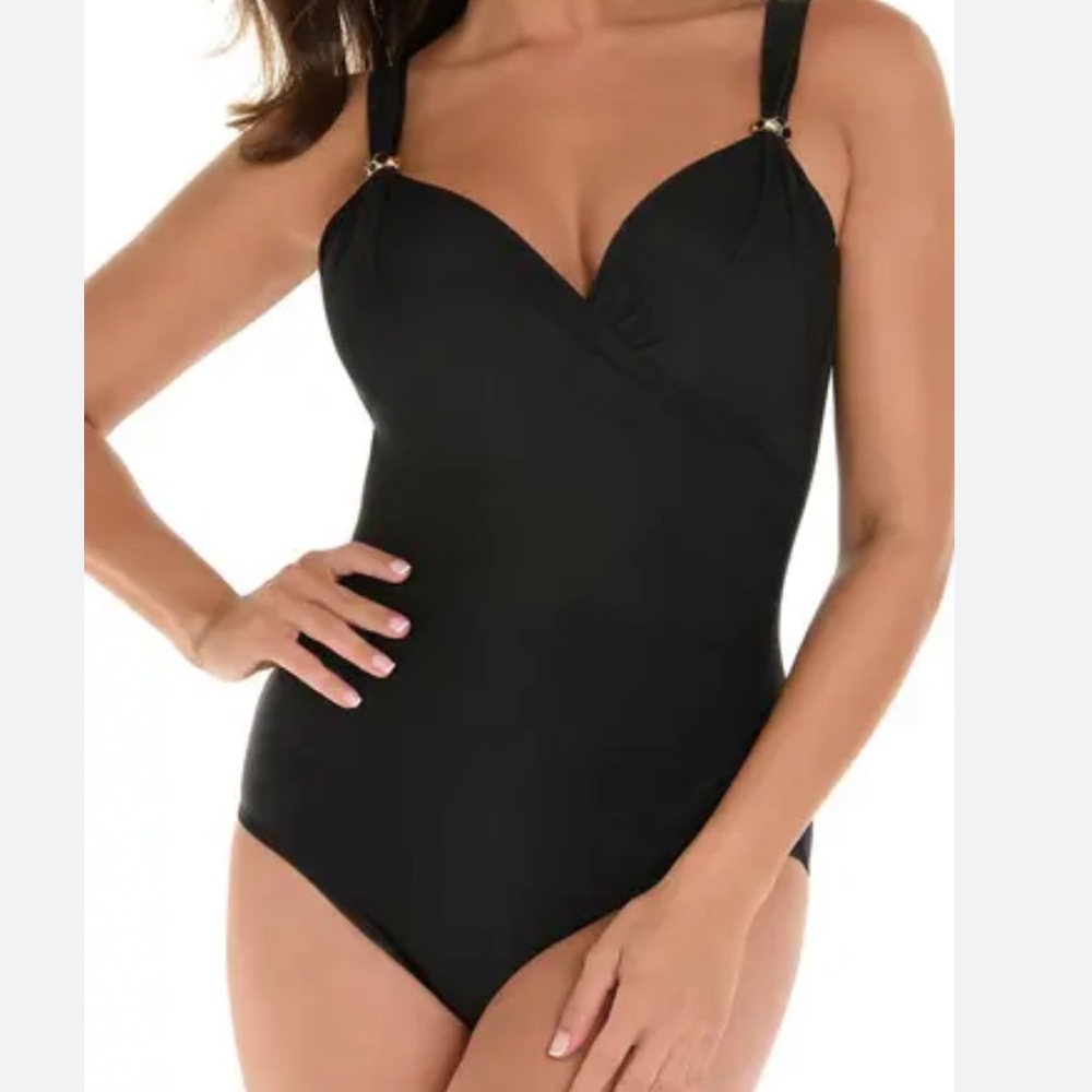 Miracle suit Siren‎